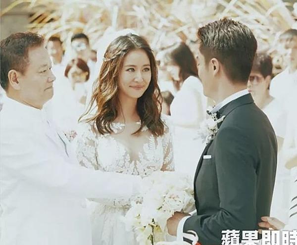 Lần đầu em trai bí ẩn của Lâm Tâm Như lộ diện, khán giả chỉ chú ý vào vẻ ngoài-7