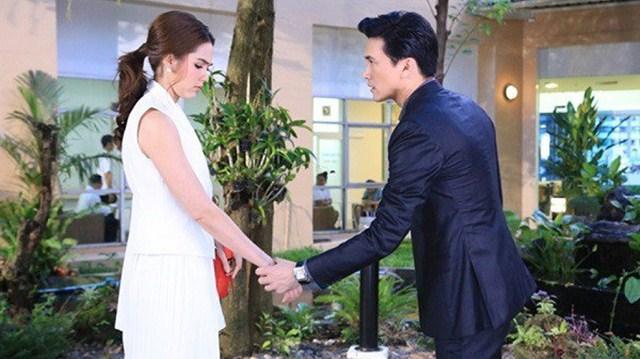 Lần nào về quê đi qua nhà chồng cũ cũng bị chặn đường mời vào chơi và cái kết tím mặt-2