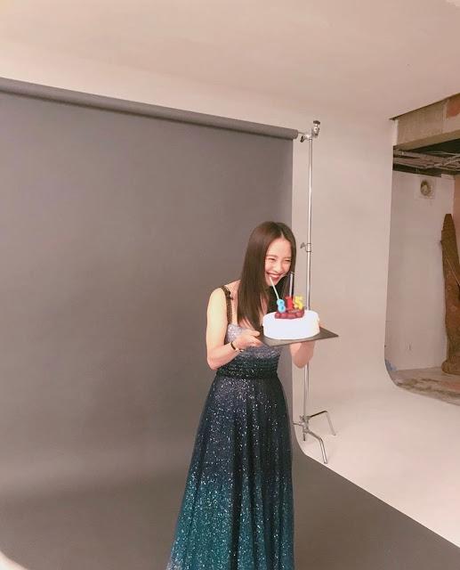 Nhan sắc cực phẩm của mợ ngố Song Ji Hyo trong ảnh chưa chỉnh sửa-6