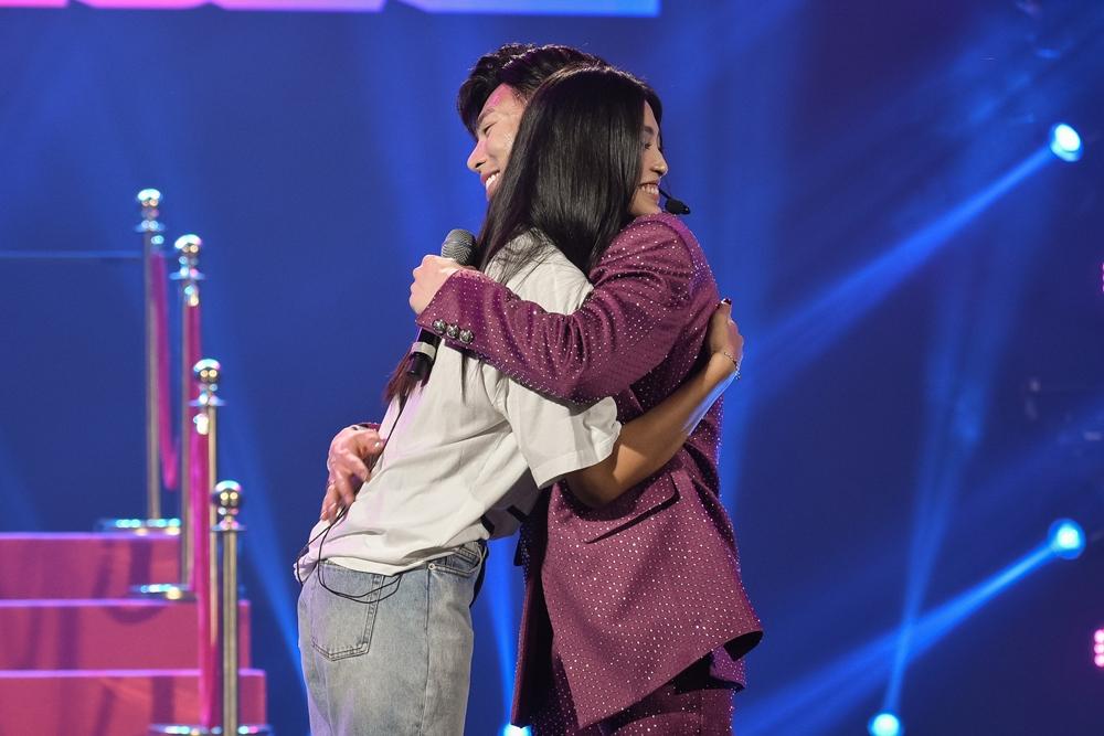 Sau sự cố ô thủng, Chi Pu tự tin vá lại nốt cao-8