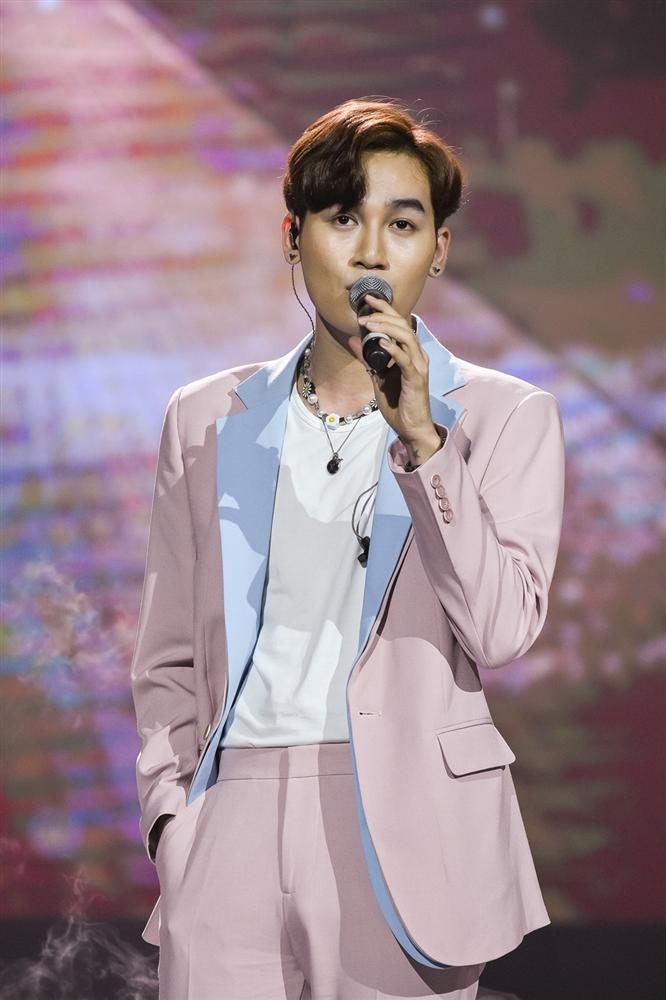 Sau sự cố ô thủng, Chi Pu tự tin vá lại nốt cao-10