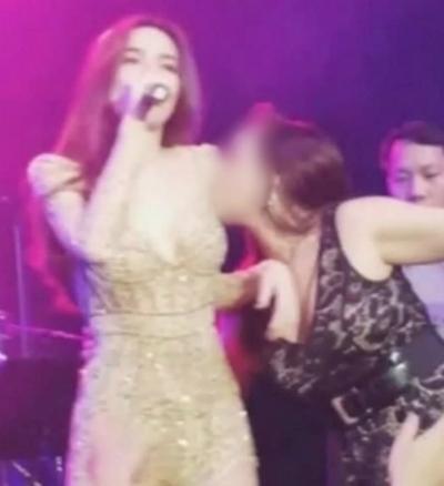 Sao Việt ám ảnh fan cuồng: Người bị rình tại nhà riêng, người bị sờ trúng chỗ hiểm-12