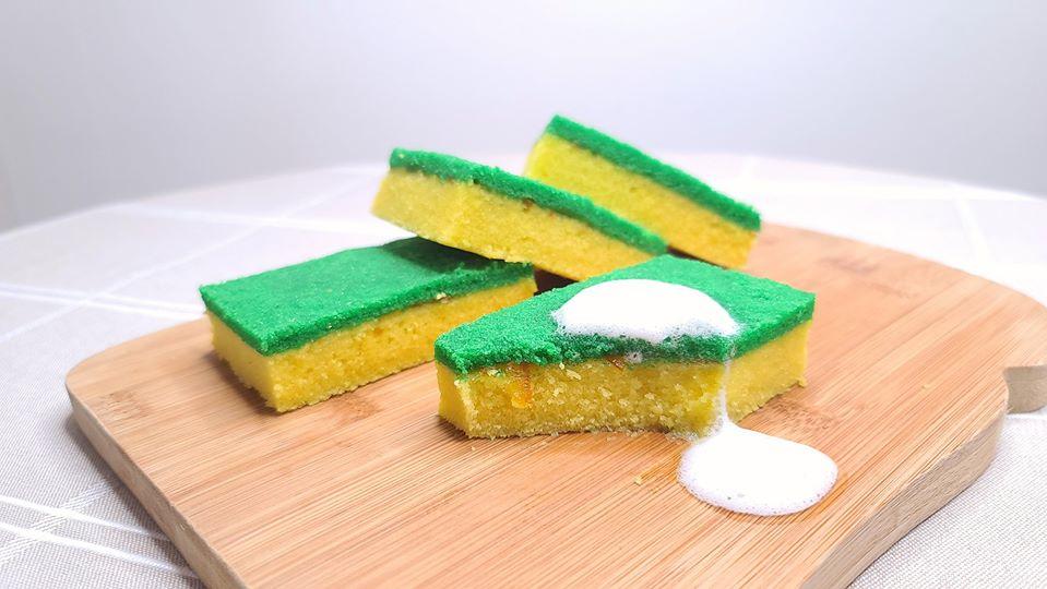 Chàng đầu bếp Indonesia chỉ cách làm bánh kem tạo hình mút rửa bát ảo diệu-2