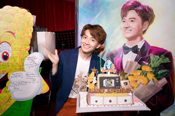 Lỡ lên đồ chặt chém, Sam muối mặt xin Ngô Kiến Huy được hát cho đỡ phí-2