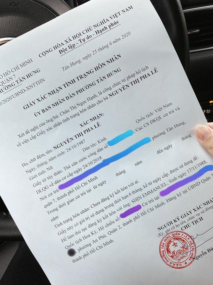 Pha Lê làm thủ tục đăng ký kết hôn với bạn trai ngoại quốc-2