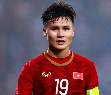 Diễn viên Huỳnh Anh bị nghi đá đểu scandal Quang Hải đâm Mẹc vào ngõ cụt-3