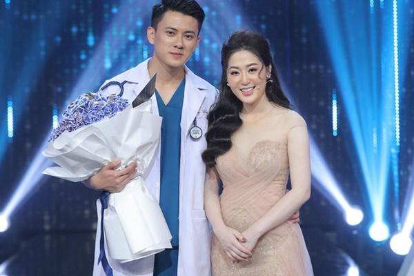 Bác sĩ điển trai tập 8 Người Ấy Là Ai bị tố có người yêu vẫn tham gia hẹn hò?-6