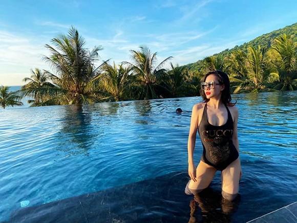 Bà xã MC Thành Trung lấy lại vóc dáng đáng kinh ngạc sau nửa năm sinh đôi-4