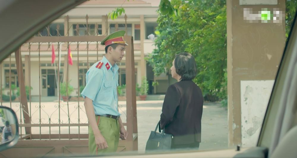 Gạo nếp gạo tẻ phần 2 tập 7: Mẹ đi tù thay, vợ từ mặt, Trung Dũng tuyệt vọng muốn tự tử-5