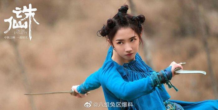 Tiêu Chiến và Mạnh Mỹ Kỳ ẵm giải Cây Chổi Vàng-6