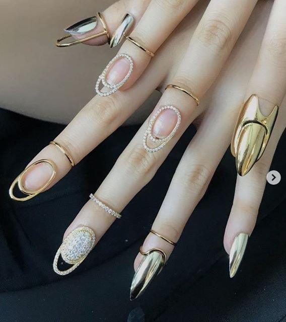 Jennie khoe bộ móng hơn 30 triệu, bảo sao fan BLACKPINK luôn than quá thiên vị!-3