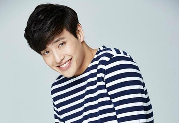 Kang Ha Neul