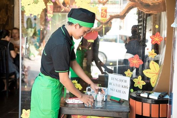 Hồ Văn Cường: Em vẫn rửa chén, làm phục vụ bàn-2