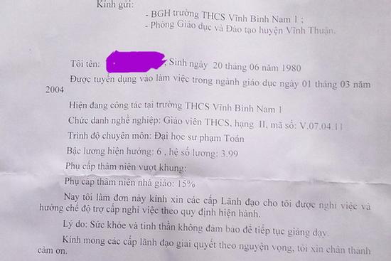 Thầy giáo ôm hôn nữ sinh lớp 7 xin nghỉ việc vì lý do 'sức khỏe không tốt'