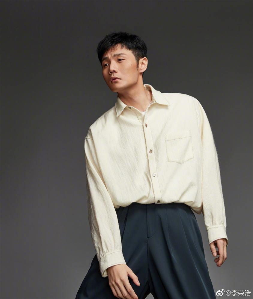 Lý Vinh Hạo bị fan phũ phàng phang phập không nương tay trên mạng xã hội-1