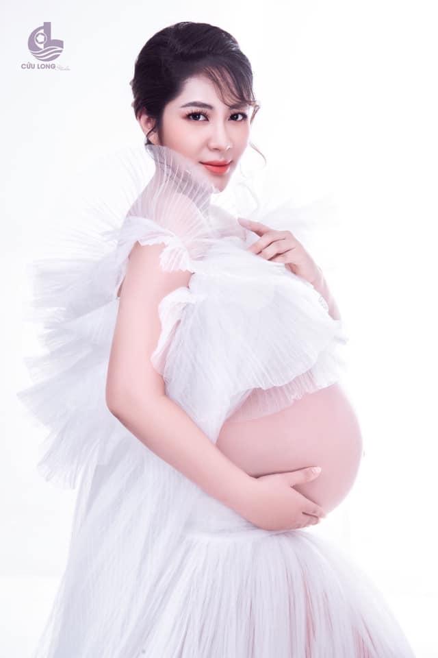Hé lộ giới tính những cặp song thai chuẩn bị chào đời của showbiz Việt-7