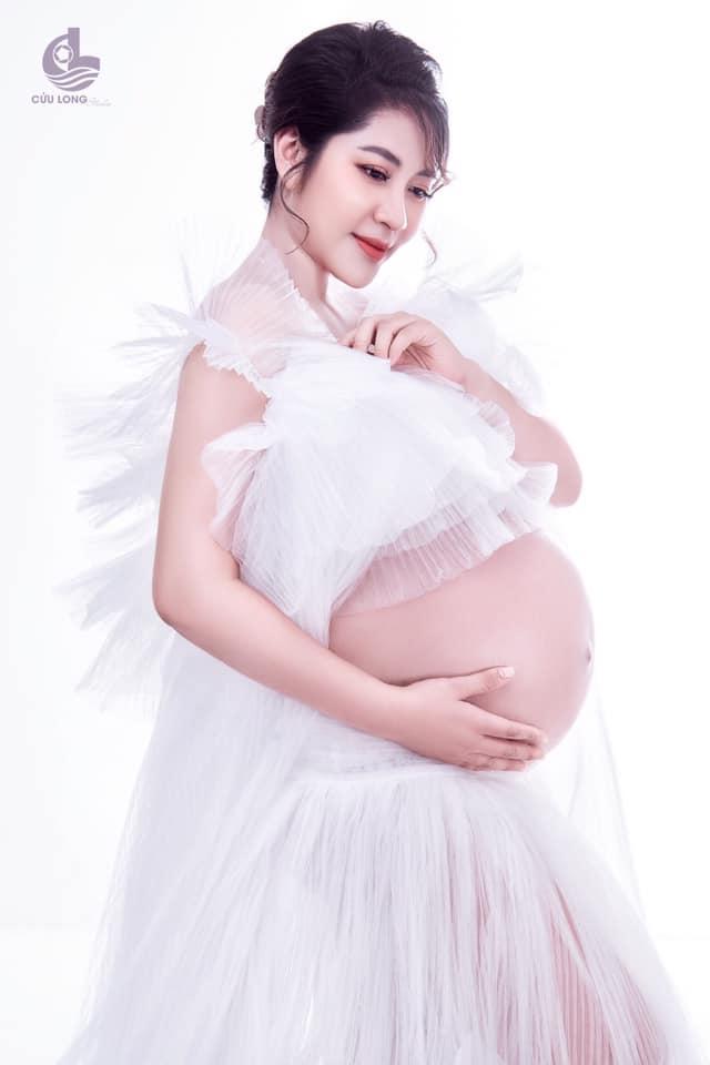 Hé lộ giới tính những cặp song thai chuẩn bị chào đời của showbiz Việt-8