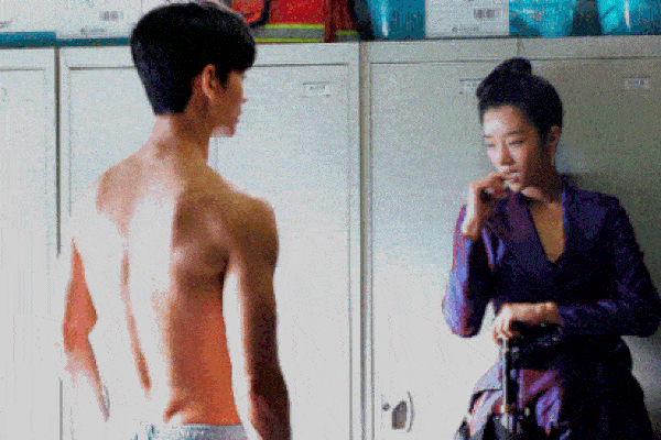 Phim của Kim Soo Hyun bị chỉ trích vì loạt cảnh quấy rối tình dục