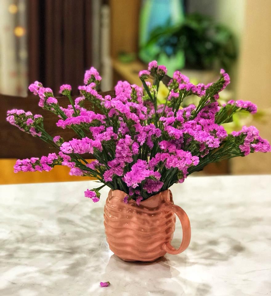 Mãn nhãn với bộ sưu tập bình hoa tím lịm tìm sim của người phụ nữ Hà Thành-10