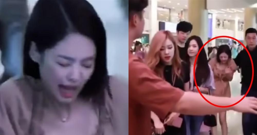Fan yêu cầu YG bảo vệ Jennie trước tin đồn bắt nạt Lisa-2