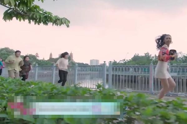 Hậu trường Gạo nếp gạo tẻ phần 2: Jun Phạm ỷ đẹp trai nên ăn bánh mỳ không giống ai-8