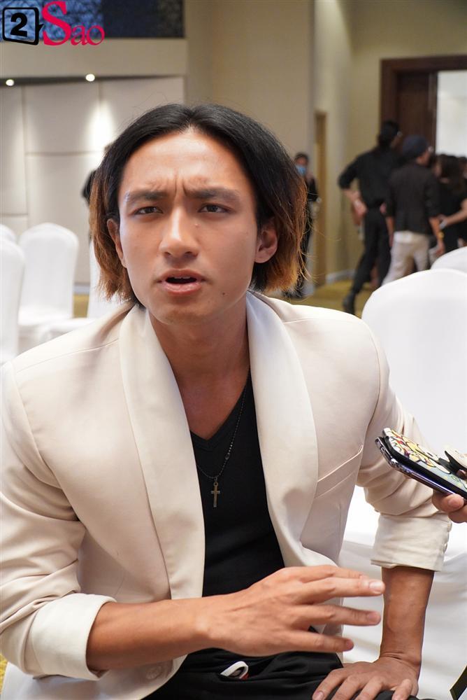 Loạt ảnh debut của Hữu Vi gây chú ý, khác xa dung mạo tàn úa bây giờ-14