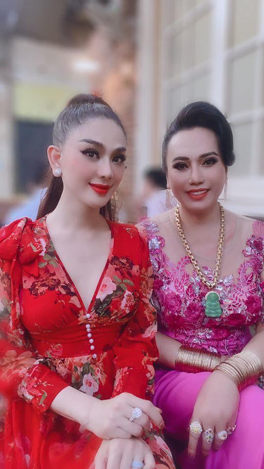 Võ Hoàng Yến gây sốt khi xuất hiện bên cô Minh Hiếu, nghi học đi đường quyền-3