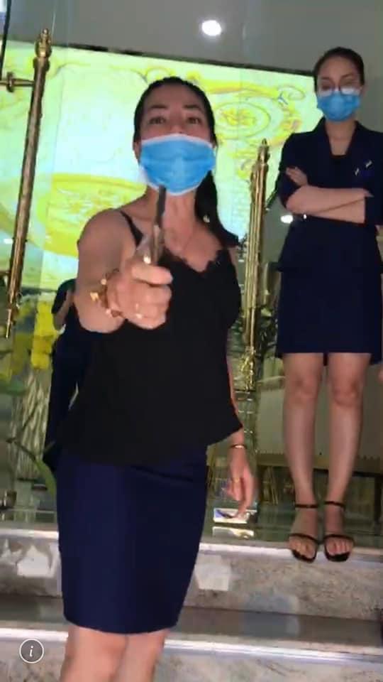 Sự thật nữ khách hàng bị thẩm mỹ viện Venus gọi giang hồ đánh chảy máu mặt vì đòi bảo hành-4