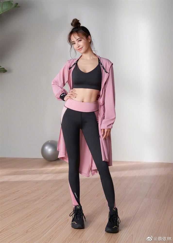 Thái Y Lâm trẻ như yêu tinh, body thuộc hàng cực phẩm ở tuổi 40-3