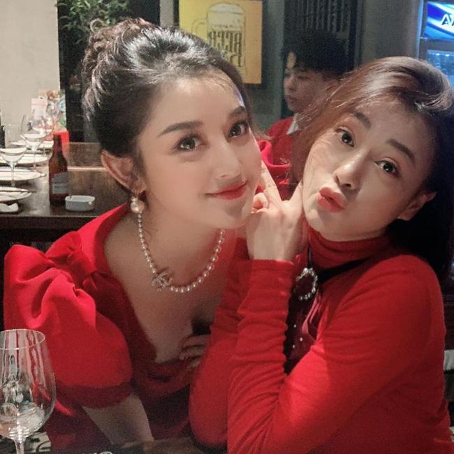 Á hậu Huyền My và Quỳnh Búp Bê Phương Oanh vướng nghi án cạch mặt-4