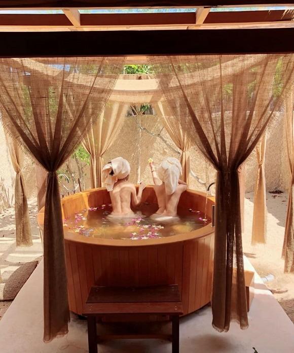 Hoa hậu Ngọc Hân được khen nức nở khi hiếm hoi đăng ảnh bán nude-4