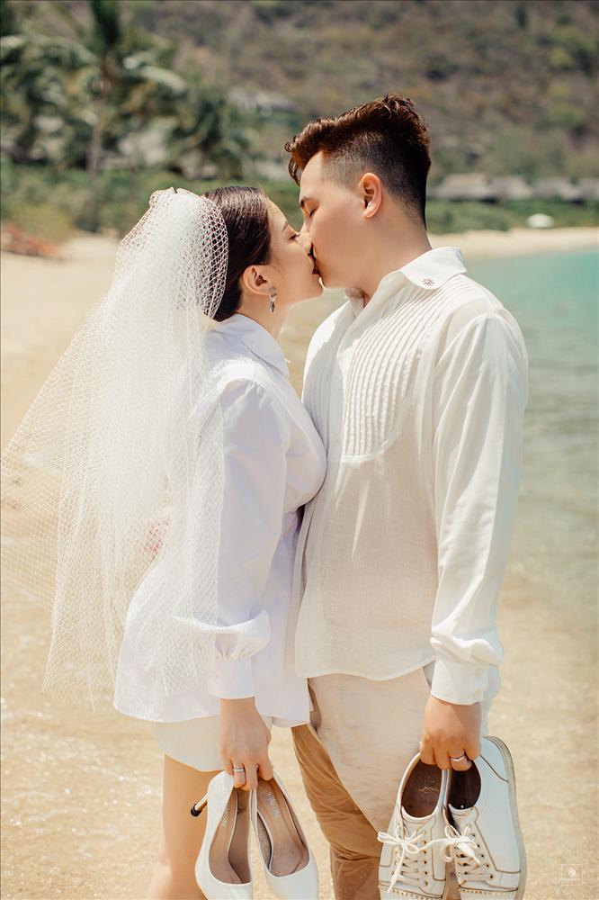 Chuyện tình như mơ của cặp đôi quen 1 tháng, yêu 8 năm, phạm lời nguyền chia tay 2 tiếng-4