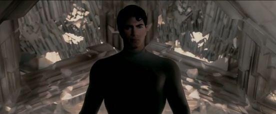 Phần giới thiệu của Superman Returns (2006): Cảnh mở đầu Superman Returns dài 6 phút, không có thoại. Trong cảnh phim, siêu anh hùng lái chiếc phi thuyền pha lê trở về hành tinh Krypton, trước khi con tàu gặp trục trặc, trôi dạt và rơi xuống nông trại nhà Kent. Cảnh phim tất nhiên không vượt qua vòng kiểm duyệt của Warner Bros. và đã bị cắt khỏi phiên bản ra rạp của Superman Returns. Năm 2011, chuyến hồi hương của Siêu Nhân có cơ hội xuất hiện xong bộ đĩa Superman Anthology dưới hình thức nội dung tặng kèm tiêu tốn 12 triệu USD để sản xuất.