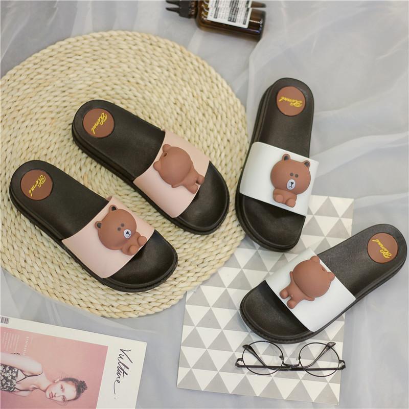 Ngọc Trinh đi dép lê vài chục nghìn kém sang hơn cả người giúp việc khi đi shopping-4