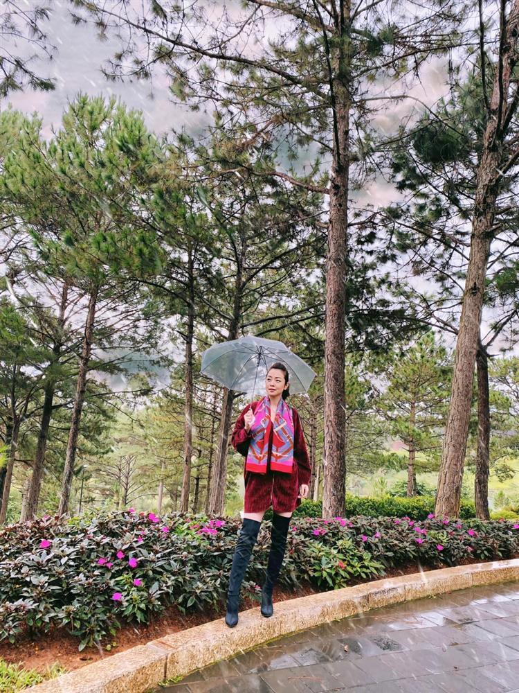 Vợ chồng Jennifer Phạm đu đưa Đà Lạt, nhìn chẳng khác nào thuở mới yêu-10