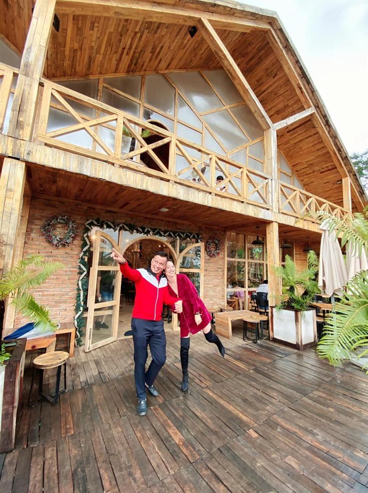 Vợ chồng Jennifer Phạm đu đưa Đà Lạt, nhìn chẳng khác nào thuở mới yêu-5