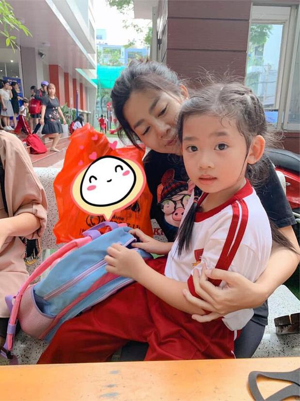 Con gái Mai Phương đã chuyển về ở với bố mẹ Phùng Ngọc Huy, thay đổi hẳn sau 2 tháng-2