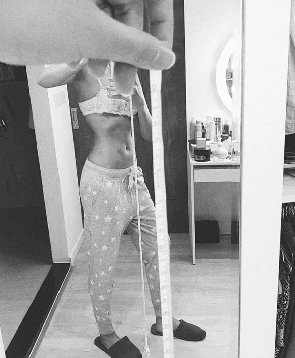 Siêu mẫu Thanh Hằng giảm 4 kg, vòng eo chỉ còn 51 cm-1