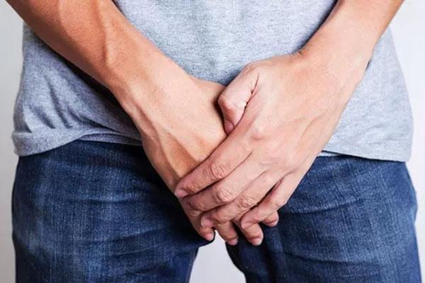 Ca bệnh khó tin: Người đàn ông cương cứng liên tục vì… mắc Covid-19-1