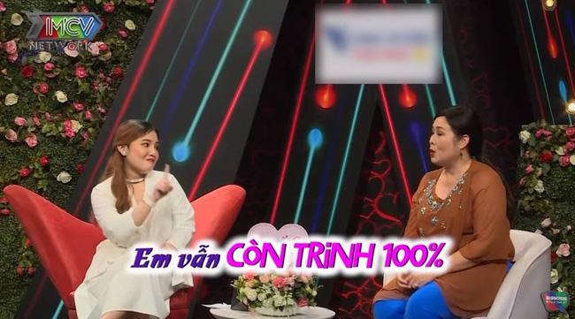 NSND Hồng Vân bị chê kém duyên khi liên tục hỏi khách mời còn trinh hay đã mất?-1