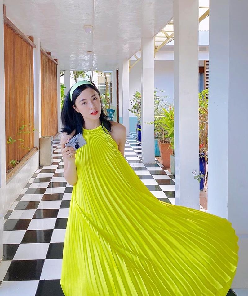 Kaity Nguyễn lên đồ như không mặc quần - Salim và Phương Nga đụng hàng-1