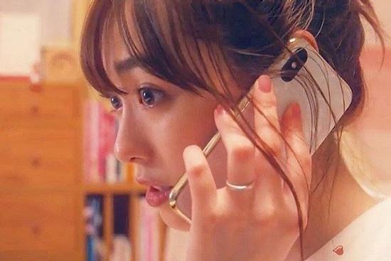 Chồng đi công tác, tăng ca về muộn tôi rợn tóc gáy phát hiện người đàn ông lạ dưới chăn