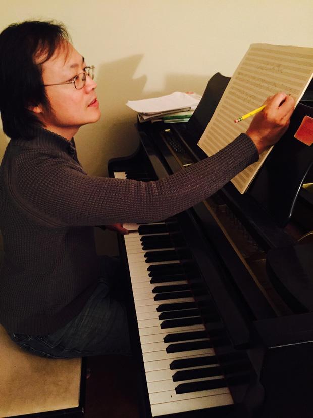 Nhà soạn nhạc nổi tiếng của loạt phim Việt trăm tỉ bị mạo danh trắng trợn tại Việt Nam, ekip Mắt Biếc cũng lên tiếng bức xúc-1