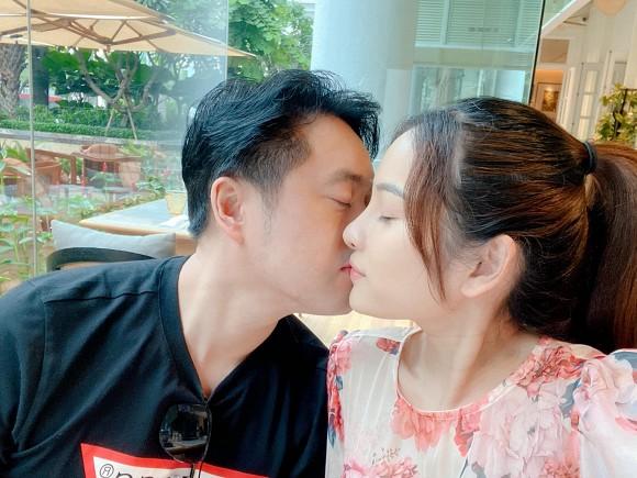 Vợ nhạc sĩ Dương Khắc Linh phá nét khi mang bầu, hơn 5 tháng mà tưởng chừng sắp đẻ-3