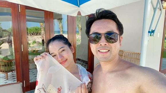 Vợ nhạc sĩ Dương Khắc Linh phá nét khi mang bầu, hơn 5 tháng mà tưởng chừng sắp đẻ-6