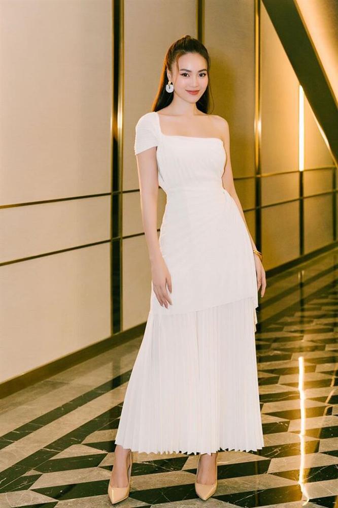 SAO MẶC ĐẸP: Nhã Phương - Ninh Dương Lan Ngọc gây thương nhớ váy trắng tinh khôi-9