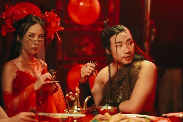 K-ICM kể chuyện tình tay ba tréo ngoe nơi tửu quán-4