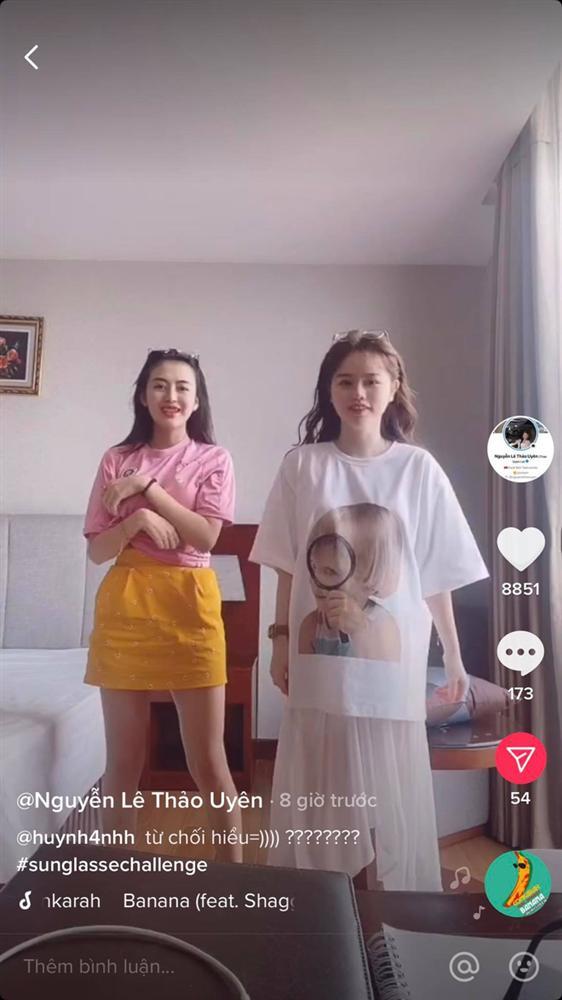 Gái xinh chơi cùng Huỳnh Anh liên tục lọt tầm ngắm, lần này là so ảnh trên mạng với ngoài đời-7