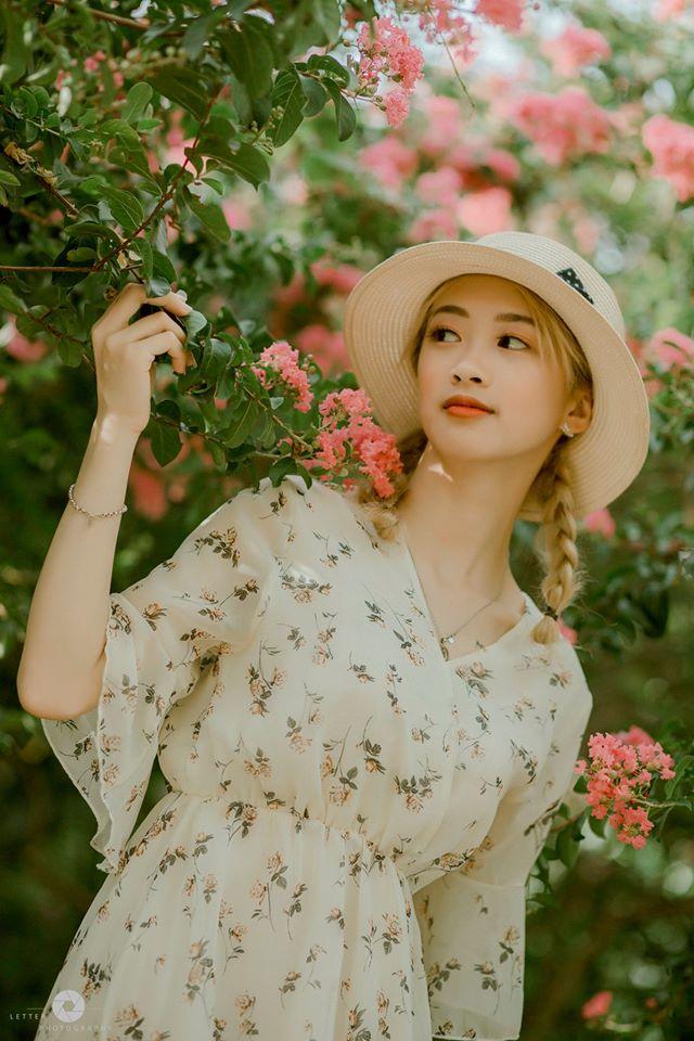 Giới trẻ xao xuyến trước con đường hoa tường vi lãng mạn như ngôn tình giữa lòng Hà Nội-9