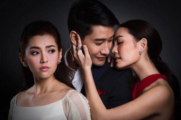 Kẻ thứ 3 bị đánh ghen tại nhà nhưng lại phát hiện ra chân ái thực sự vì vợ nhân tình quá khí chất-1